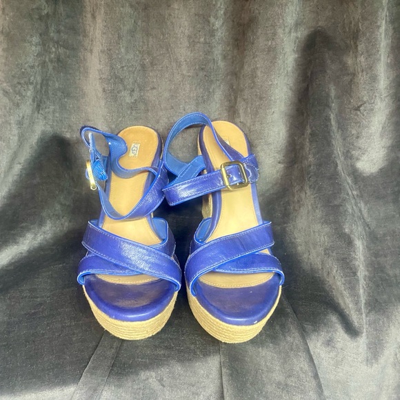 UGG 9 - Picture 4 of 8